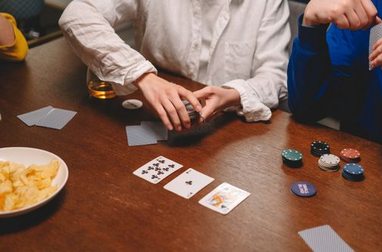 bắt cầu 33Win